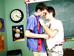 Husband and wives and twinks videos and twink gets handjob stories at Teach Twinks